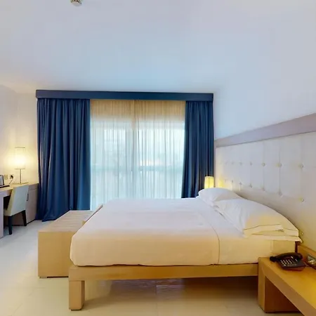 蒙特萨拉戈酒店 酒店 奥斯图尼