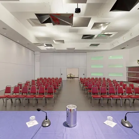 Monte Sarago فندق 4*