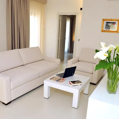 蒙特萨拉戈酒店 奥斯图尼