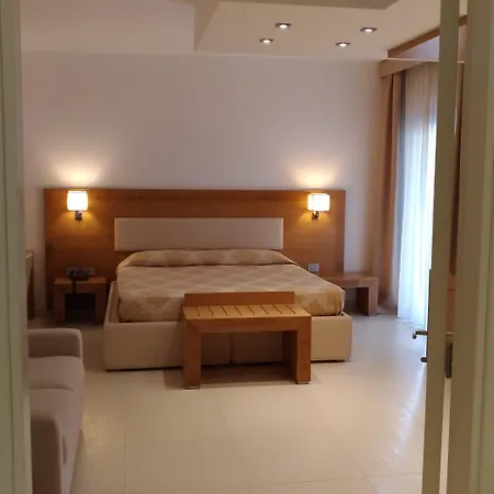 蒙特萨拉戈酒店 酒店