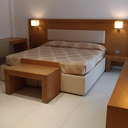 蒙特萨拉戈酒店 酒店 4*