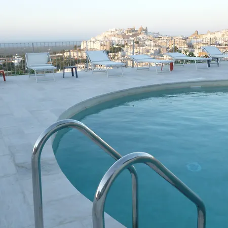 蒙特萨拉戈酒店 4* 奥斯图尼