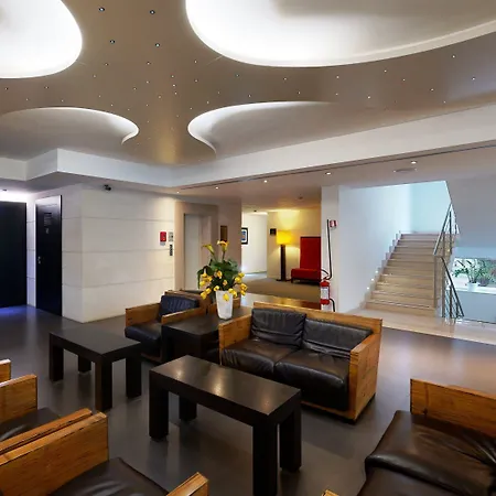 蒙特萨拉戈酒店 酒店 奥斯图尼