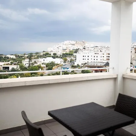 蒙特萨拉戈酒店 酒店 奥斯图尼