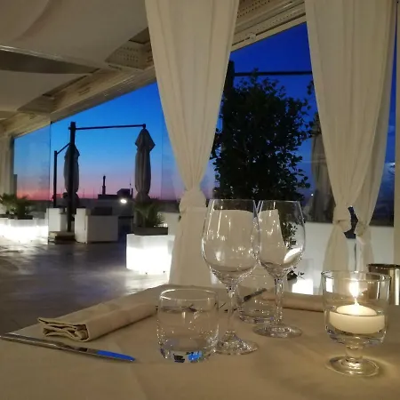 Monte Sarago فندق أوستوني